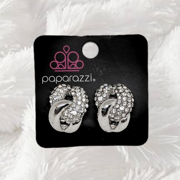 paparazzi Jewelry - 🌲10/$20.  Paparazzi ~ Silver Tone Clipon Earrings